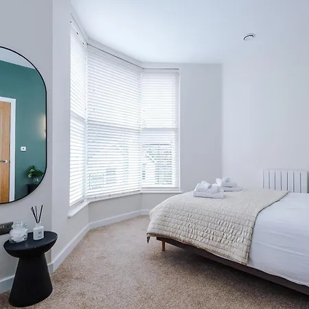 House 1 - Cheltenham Parade View * Harrogate